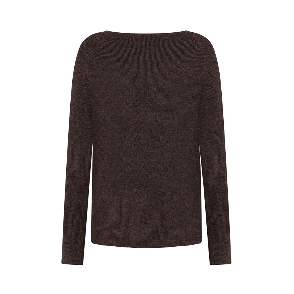 nectarine - dark brown