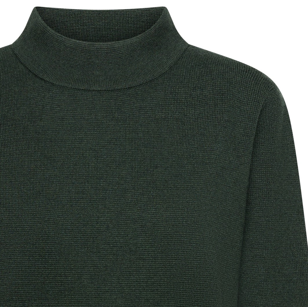 lori - dark green